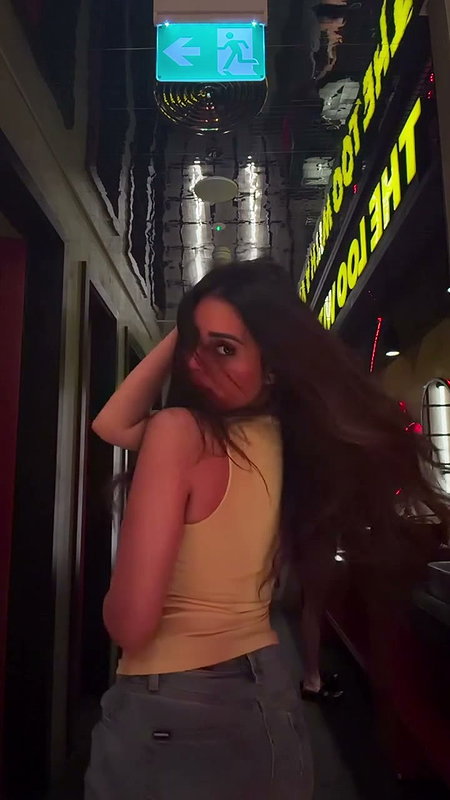 Kusitha Kallapu delicious boobs popout in sexy outfit (2)2