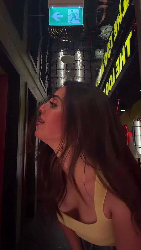 Kusitha Kallapu delicious boobs popout in sexy outfit (2)2
