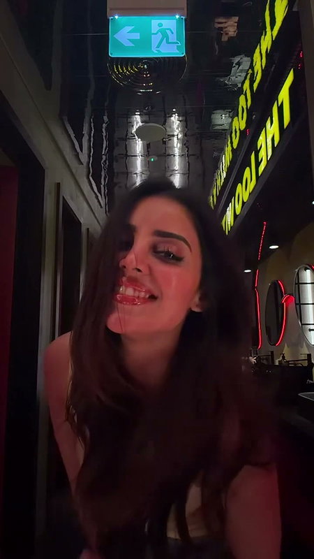 Kusitha Kallapu delicious boobs popout in sexy outfit (2)2