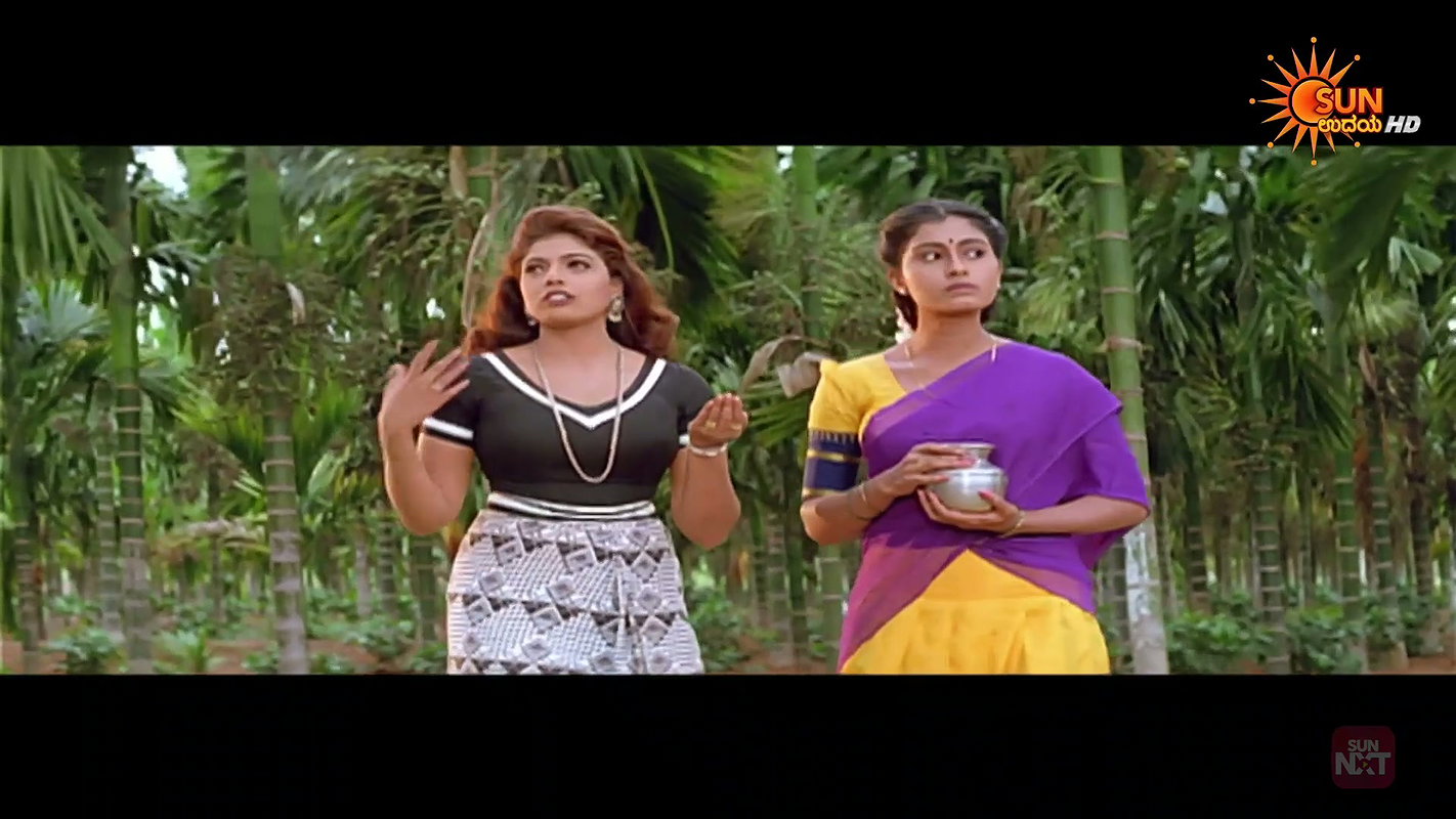 MAdhura drugged hottest Cleavage scene (2)2
