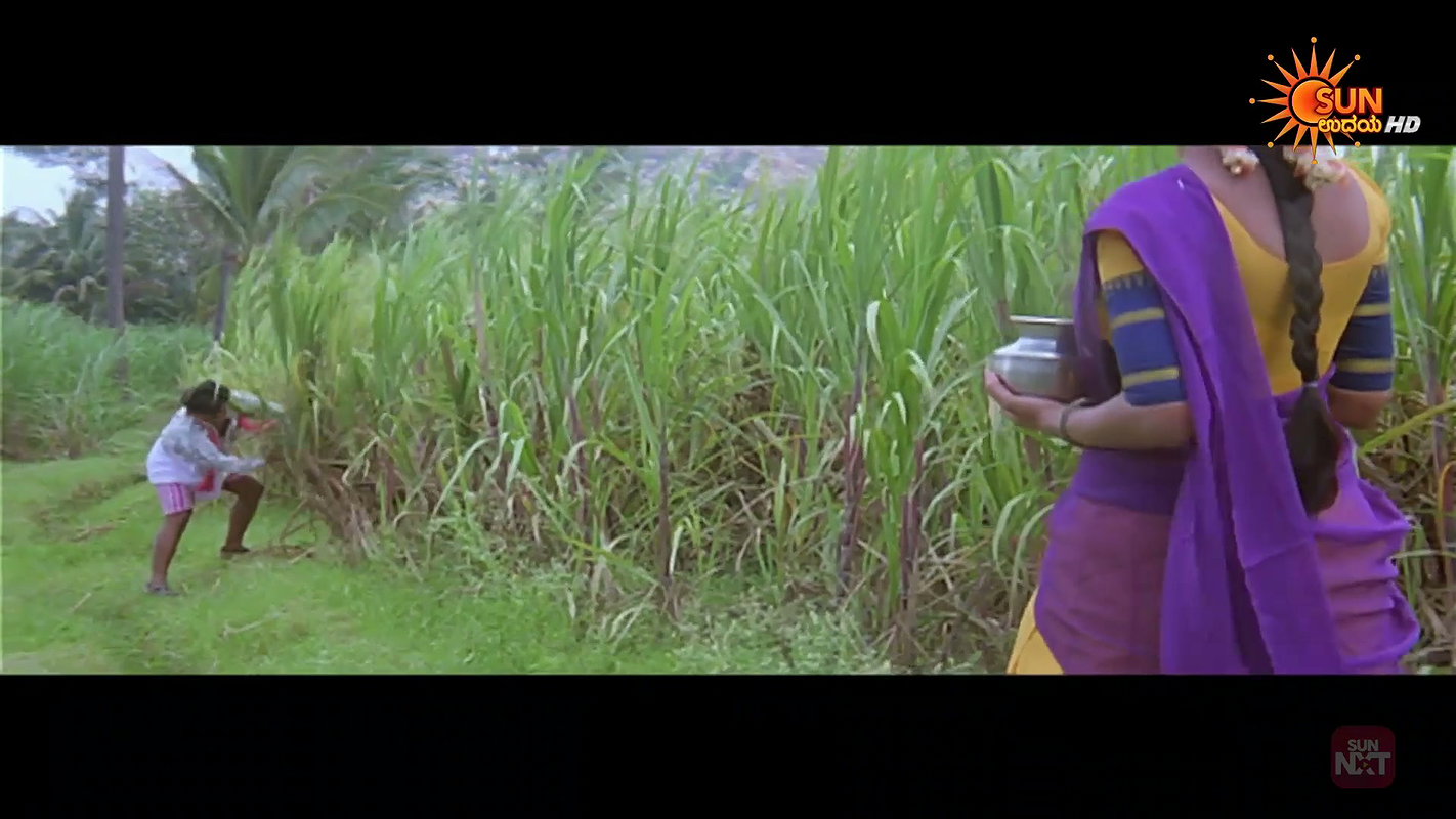 MAdhura drugged hottest Cleavage scene (2)2