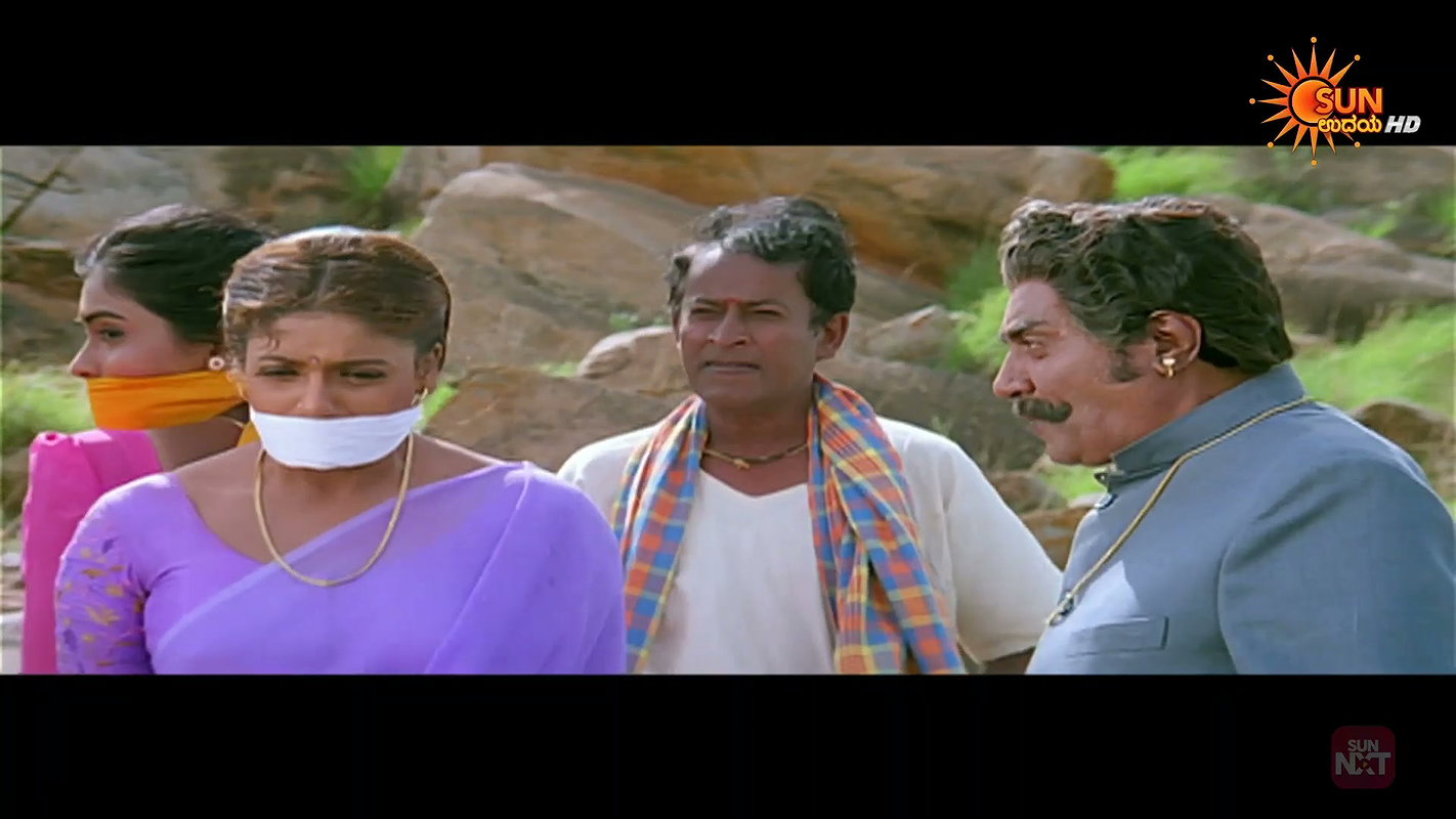 MAdhura drugged hottest Cleavage scene (2)2
