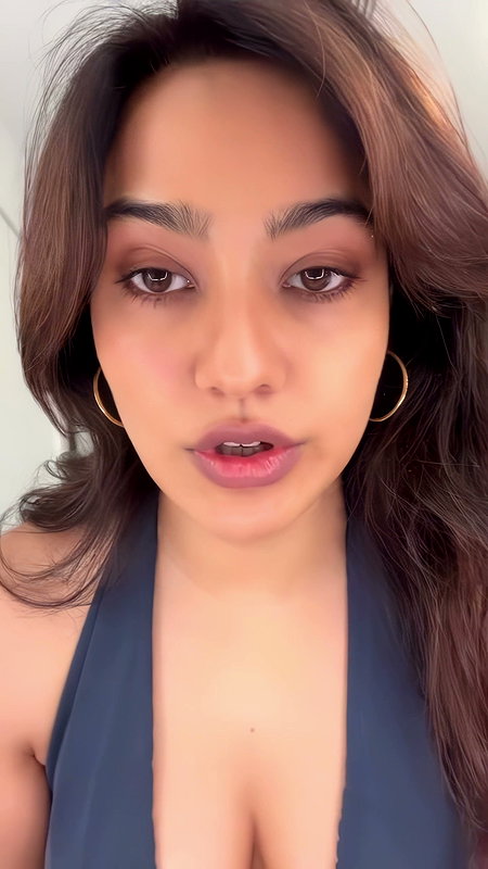 NAUGHTY DIVA FLAWLESS NEHA SHARMA FLAUNTING HER DEEP CLEAVAGE HQ VIDEOS (2)6