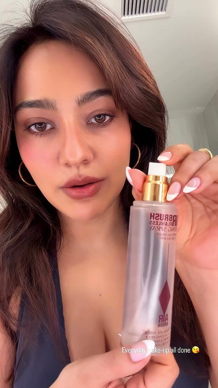 NAUGHTY DIVA FLAWLESS NEHA SHARMA FLAUNTING HER DEEP CLEAVAGE HQ VIDEOS (2)8