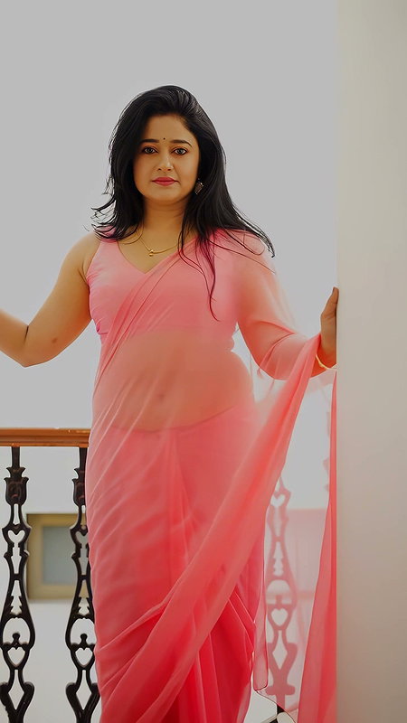 POONAM BAJWA BUSTY NAUGHTY DESI HOTTIE IN SAREE TEMPTING (2)2