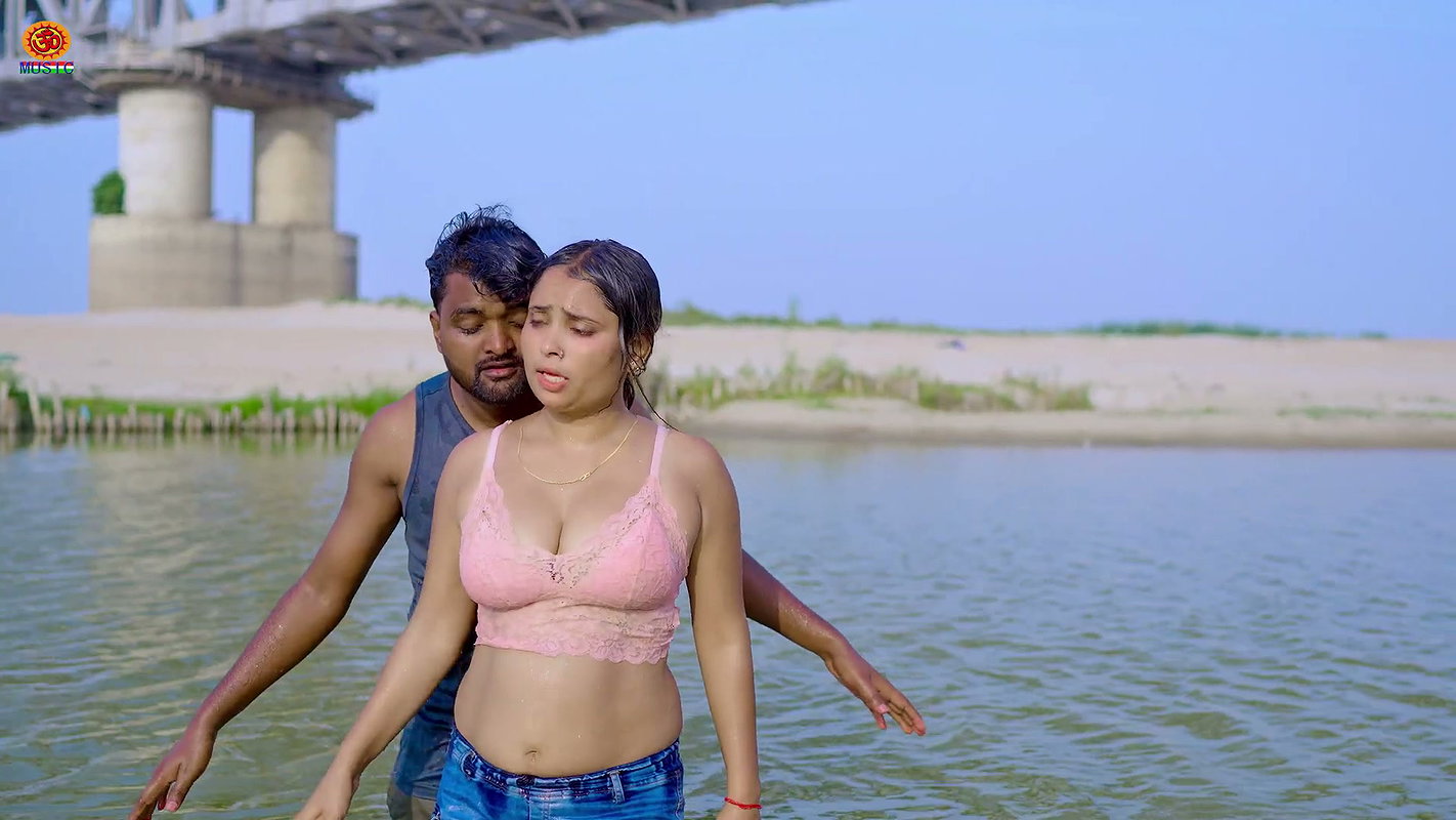 Priti Mishra boobs grabbed, pressed & felt, navel grabbed, sexy cleavage show (2)4