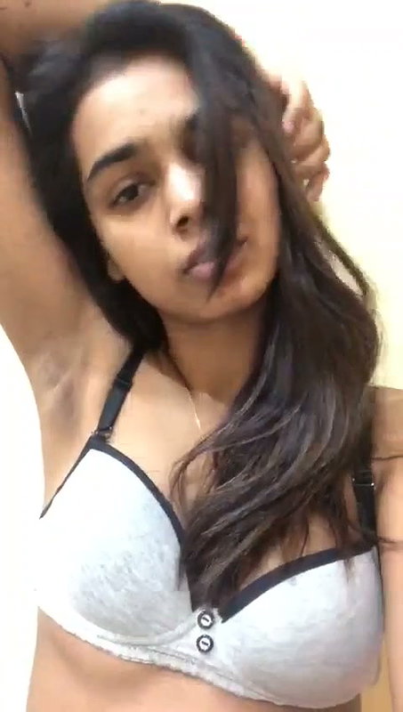 SEXY BABE IN BRA TEMPTING LOOKS UUFFF (2)2