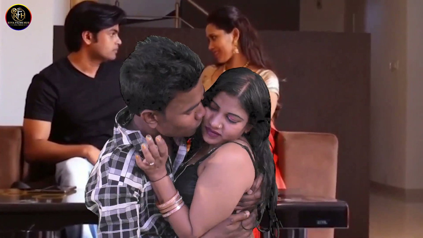 Shima aunty boobs kissed nicely in blouse & felt, navel kissed, face  cheek kiss (2)2