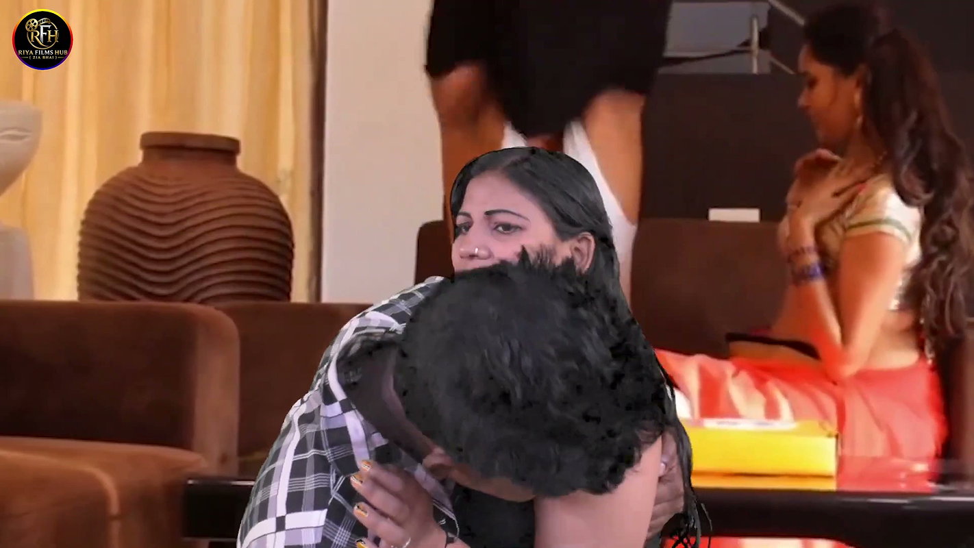 Shima aunty boobs kissed nicely in blouse & felt, navel kissed, face  cheek kiss (2)2