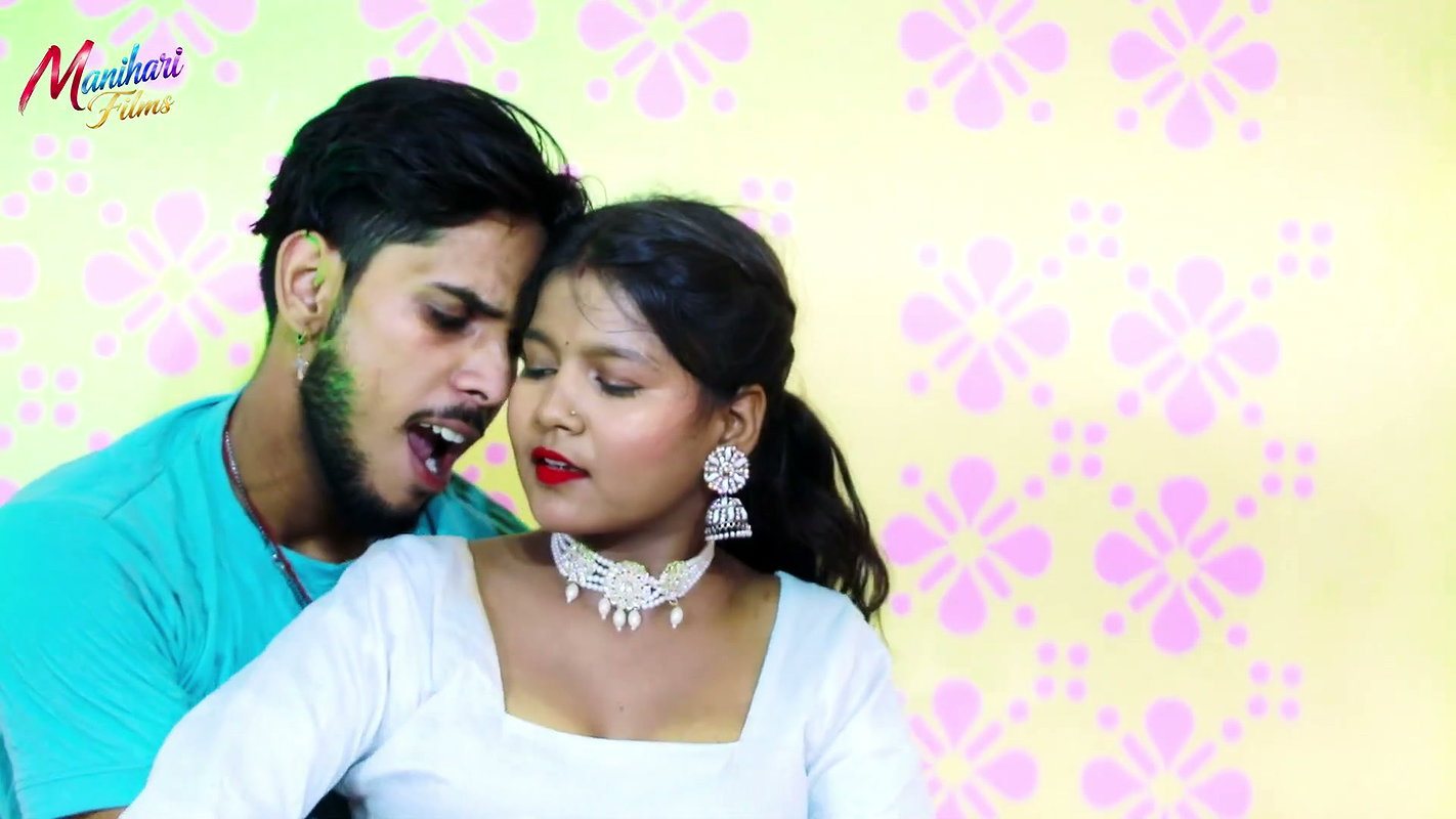 VERY HOT – Cutie pie Sandhya boobs grabbed & squeezed hard many times continuously (2)4