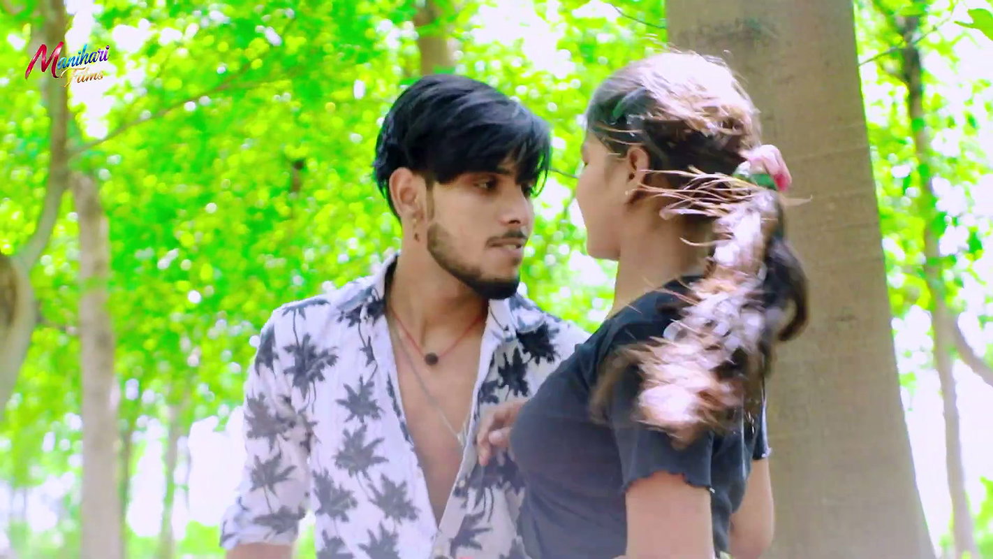 Very Hot – Cutie pie Sandhya boobs grabbed & squeezed hard many times, navel show (2)4