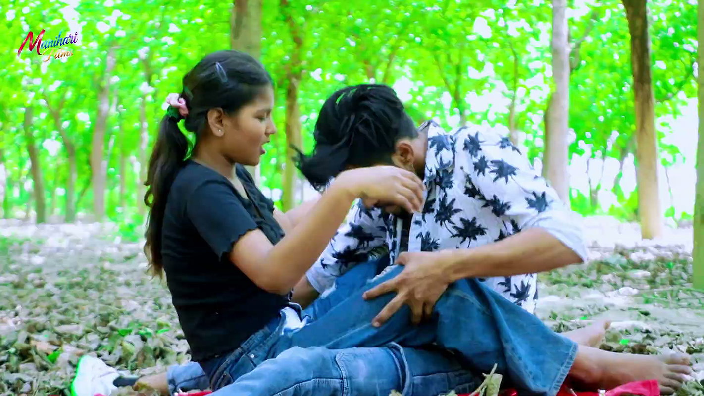 Very Hot – Cutie pie Sandhya boobs grabbed & squeezed hard many times, navel show (2)4