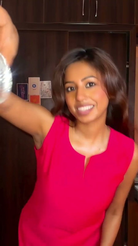 YUMMY BOOBS CLEAVAGE SLUTY SEXY RITU LINGERIE GETTING READY (2)2