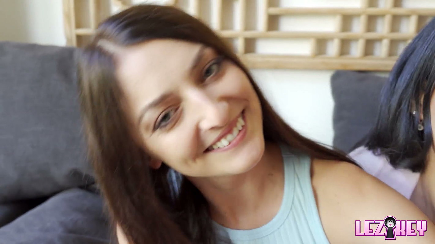 Katrina Moreno & Katy Rose – Busty Lesbian Play