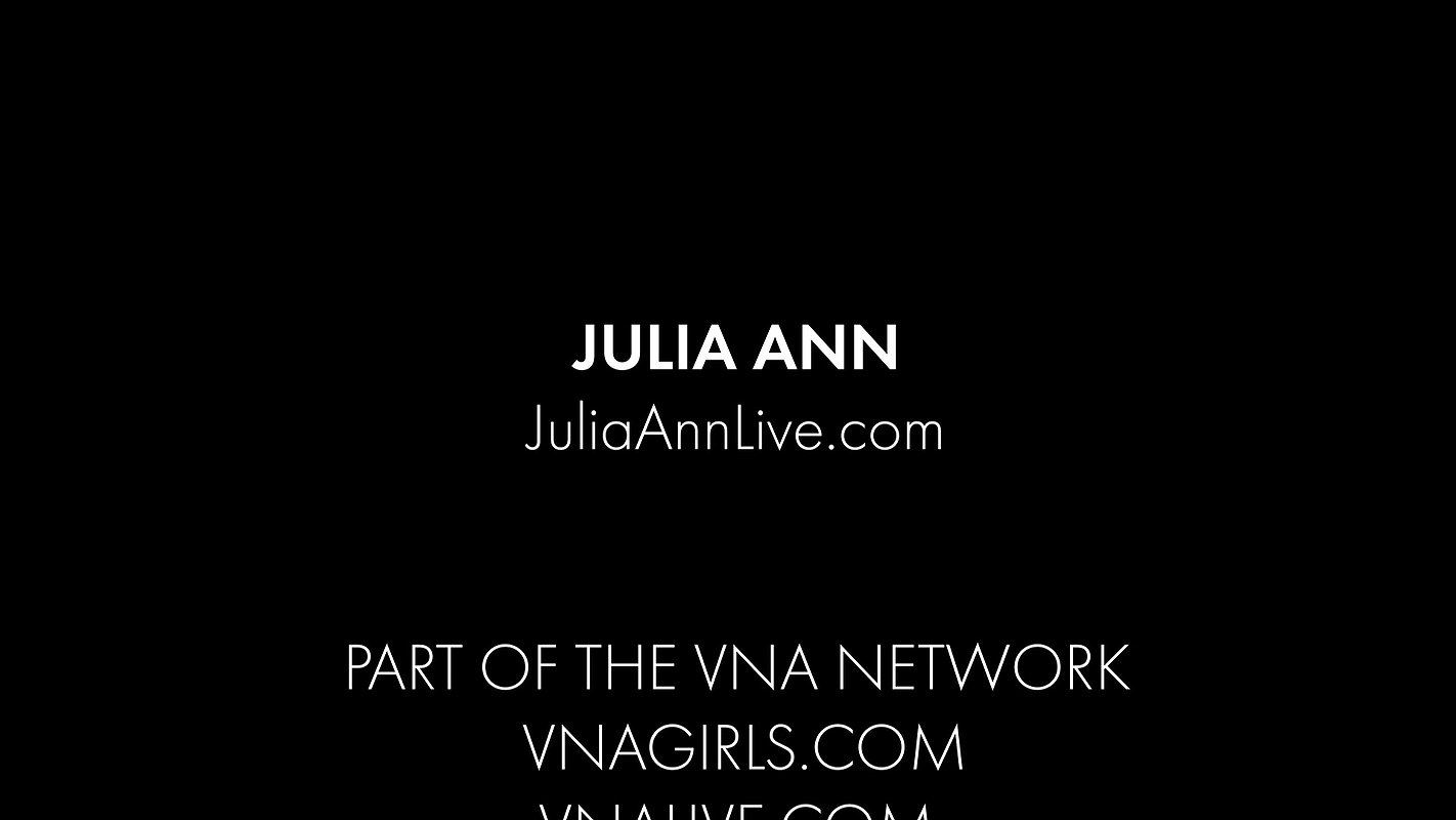 Julia Ann Live – Cherie Deville – Cougar Foot Fantasy