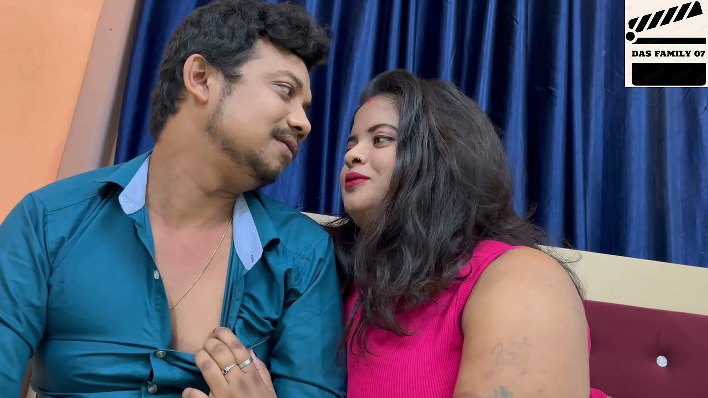 BUSINESSMAN KA PYAASI PATNI KI CHUDAI WITH NAUGHTY DEWAR FULL FILM IN HINDI AUDIO
