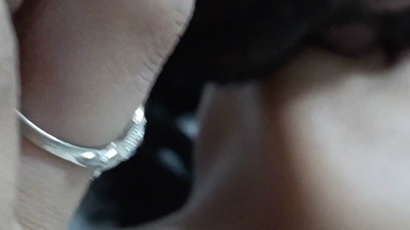 Hot Kissing video