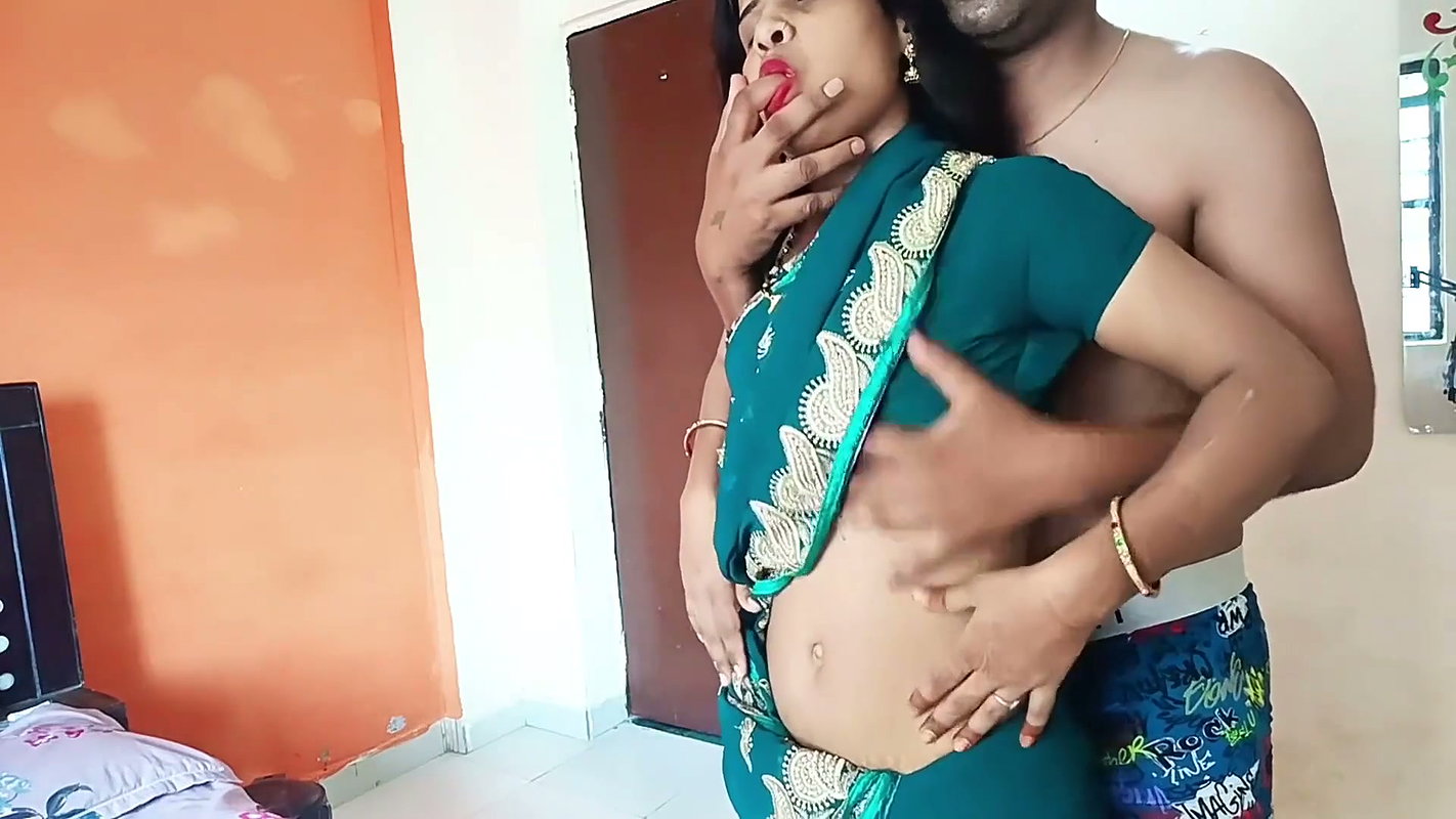 Indian Husband Fucks His Wife Like Crazy, Indian Husband and Wife’s Love-filled Fucking