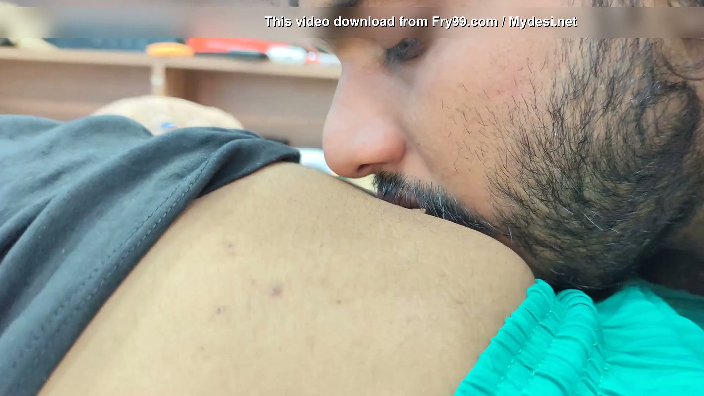 Lip lock with armpit lick and navel lick romance in bed