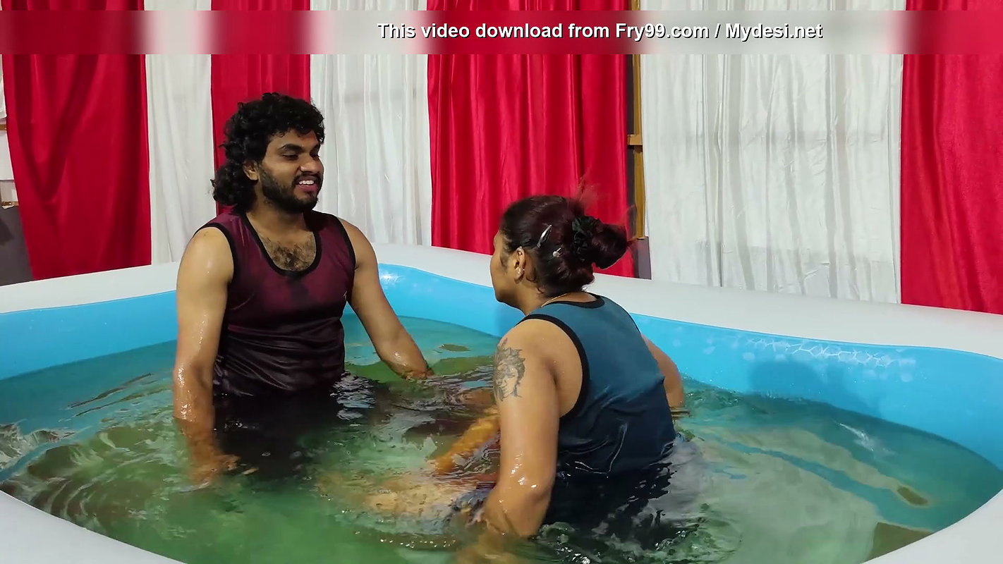 Pool romance with lip lock