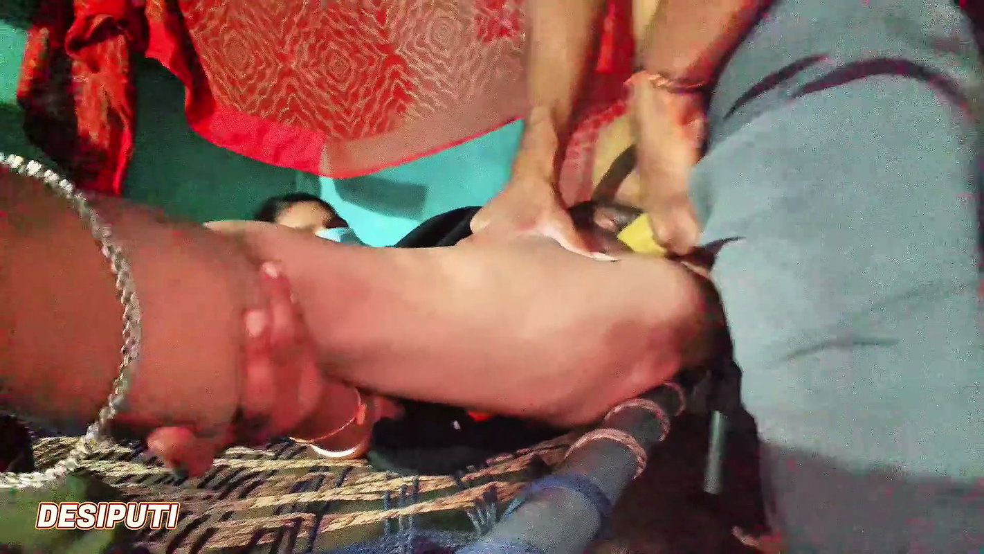 The real wife and husband desi sex video , doggy style sex indian women in home