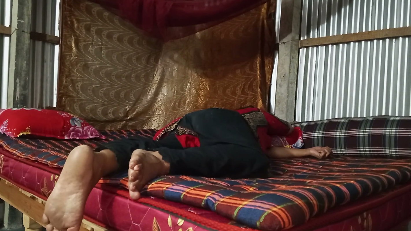 Desi Bangla aunty with First-time