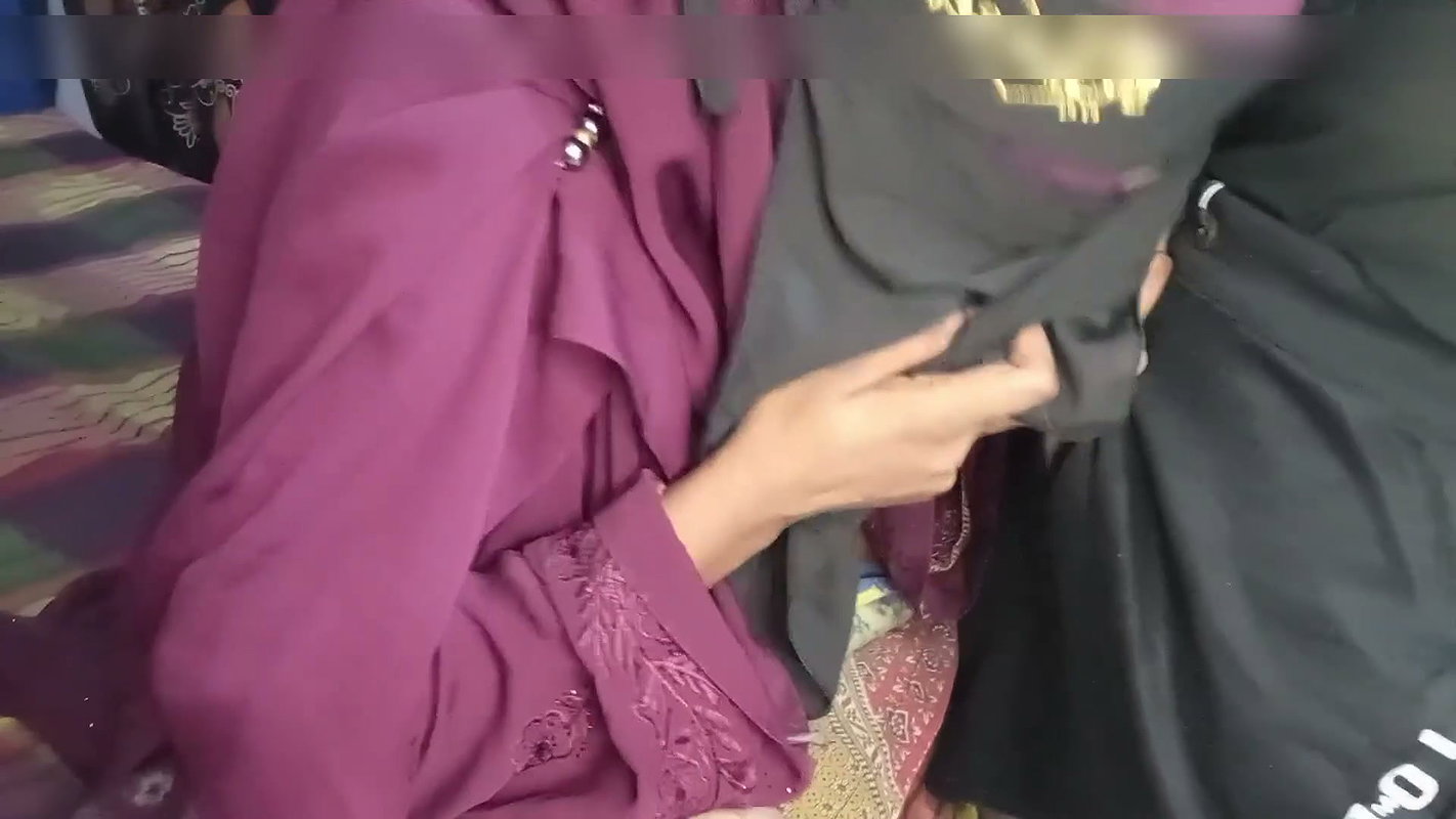 Outdhoor Hijabs Gril in Streets waking and dirty talking and beautiful face real sex video enjoy my fuckings video