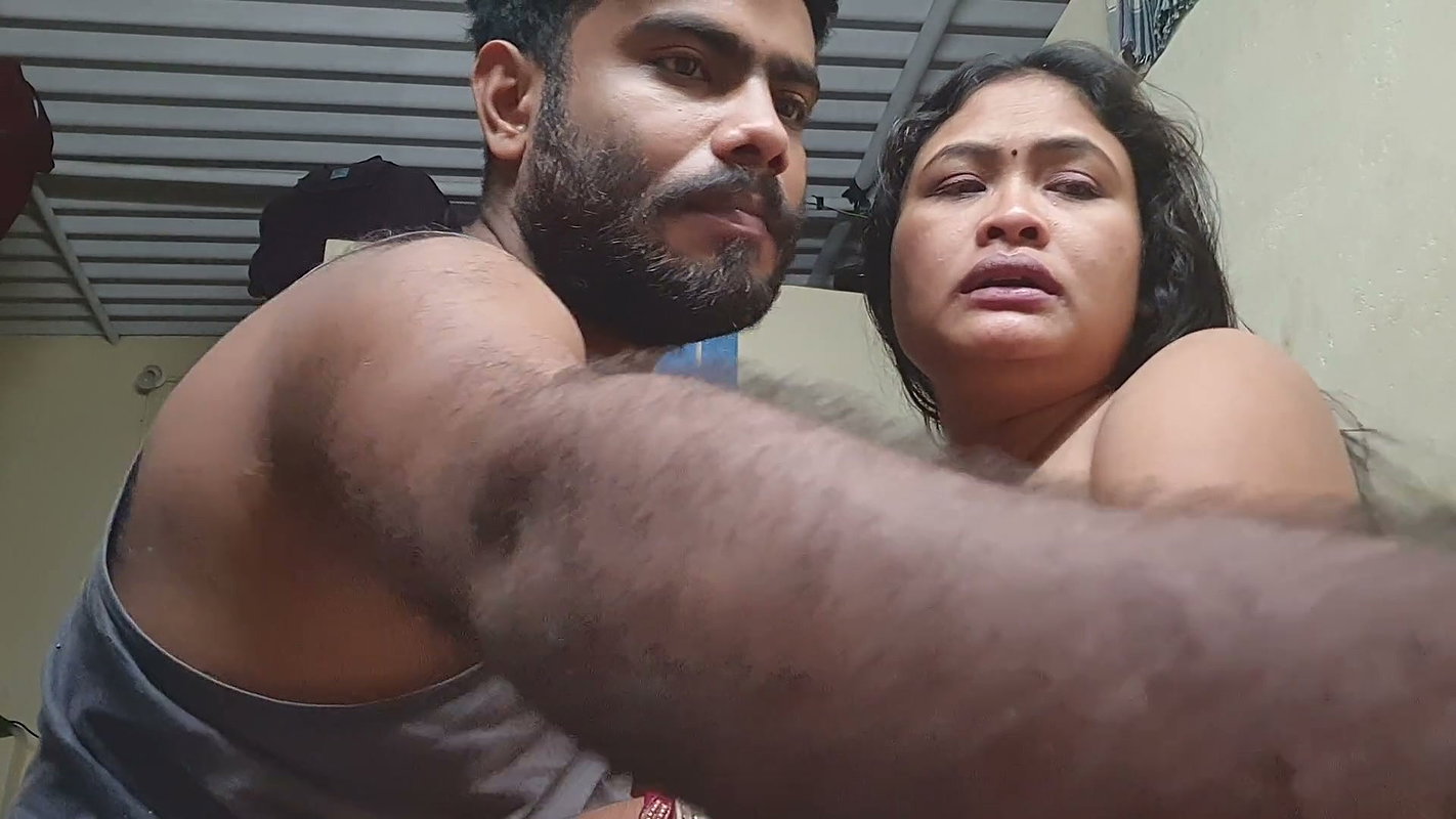 Horney Bhabi Seduce Her Father in Law for Hardcore Fuck