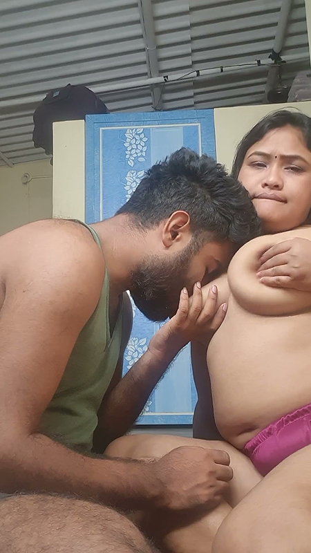 Hot Deshi Indian Couple