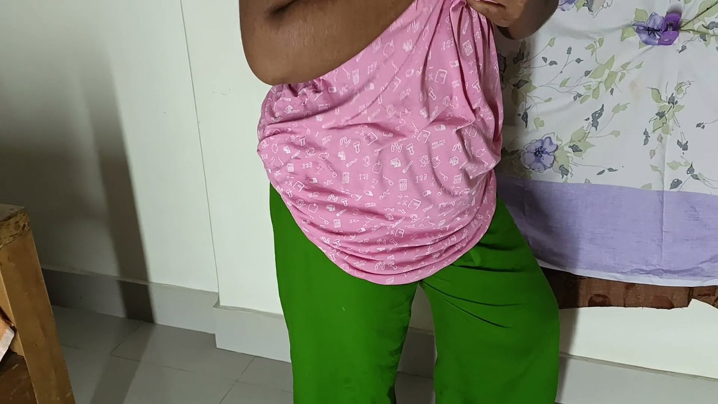 A Lonely Desi Beautiful Desi Girl Satisfy Herself Masturbating.