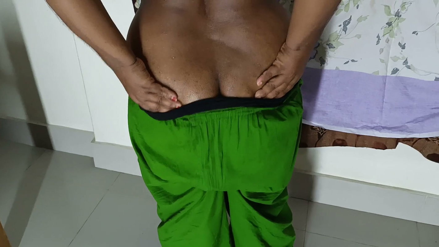A Lonely Desi Beautiful Desi Girl Satisfy Herself Masturbating.