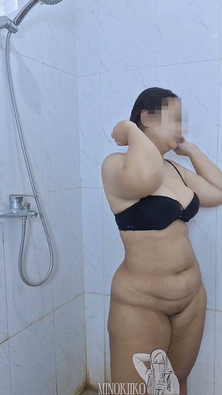 Asian Hijab Girl Shower and Shaving Before Enjoy the Night with Sugar Stepdaddy – Minokiiko