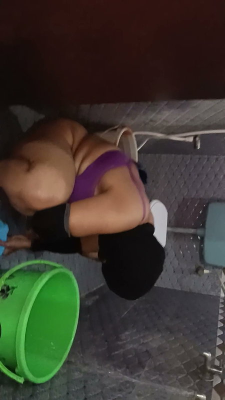 Bathroom Sex with Pusssy Hair Removing
