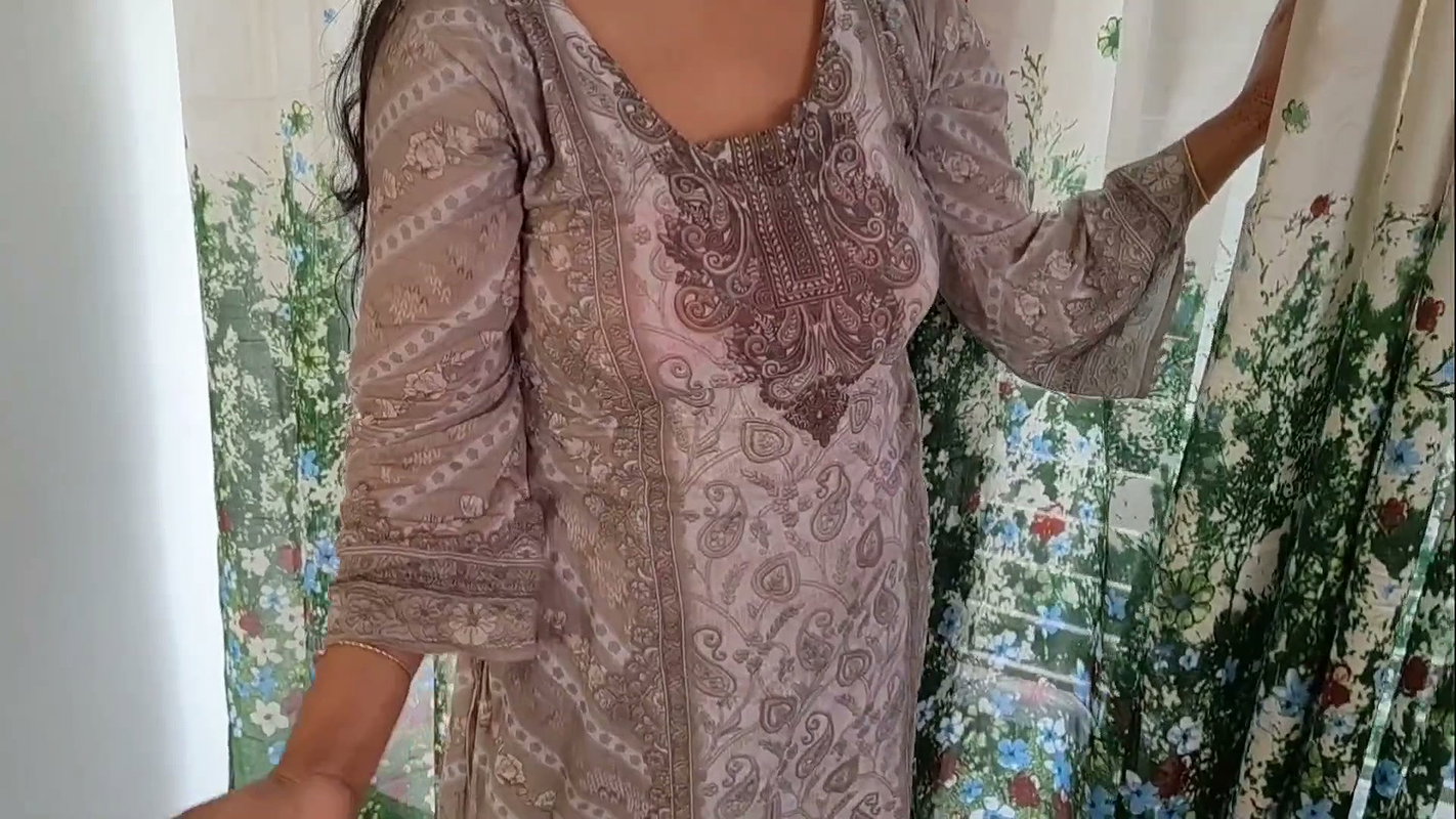Bengali Heat Sparks Screaming Cock Worship and Deepthroat Ecstasy