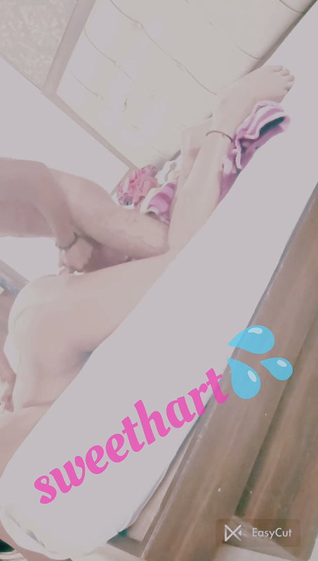 Delhi University Senior Very Hot Chubby Girl Fuck in Doggy Style