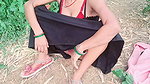 Desi Bhabhi Outdoor Freshng in Morning