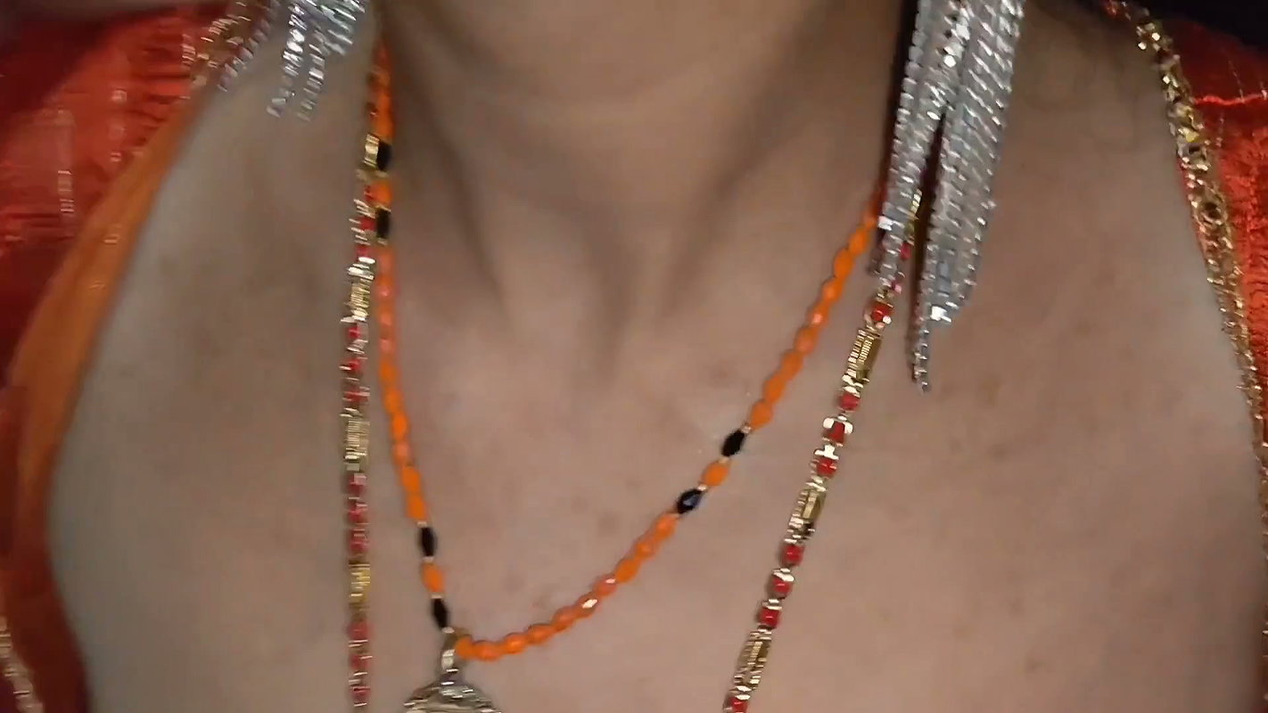 Gave a Watch as a Gift to Step Sister and Fucked Her Pussy on the Bed Dirty Talk