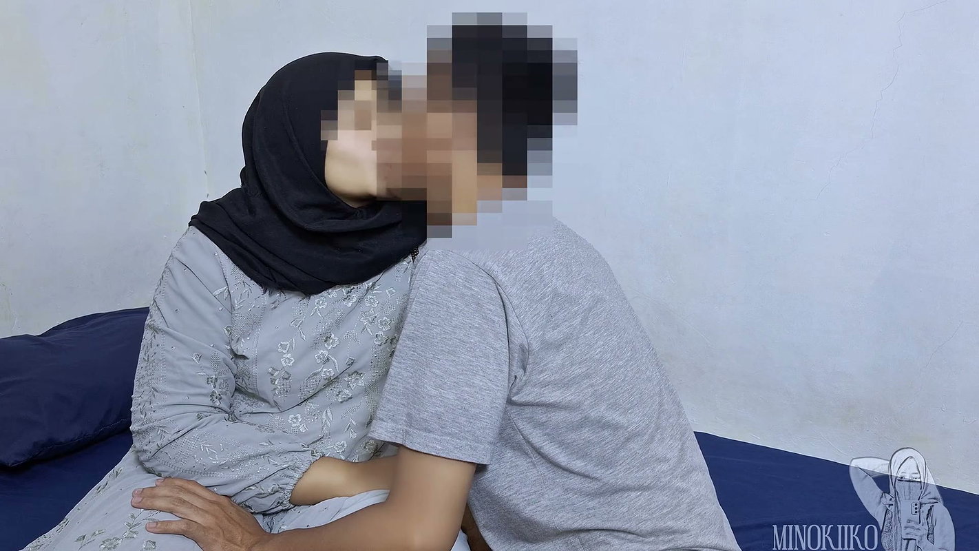 Hijab Sister in Law Got Horny and Surprised by Cum Inside – Minokiiko