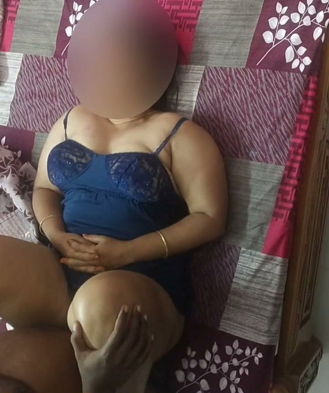 Hot Desi Boudi Big Juicy Tits Bouncing Rough Creampie Sex