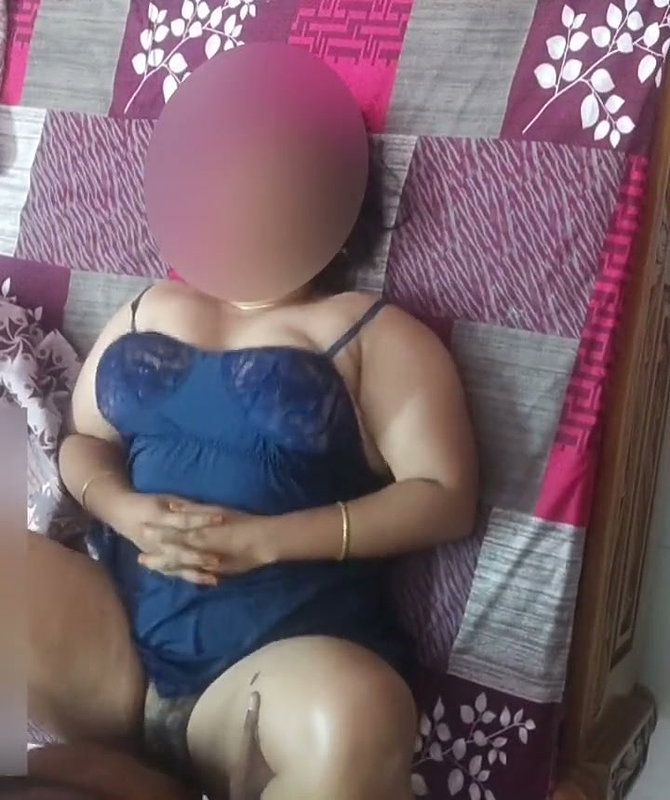 Hot Desi Boudi Big Juicy Tits Bouncing Rough Creampie Sex