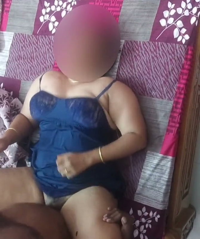 Hot Desi Boudi Big Juicy Tits Bouncing Rough Creampie Sex