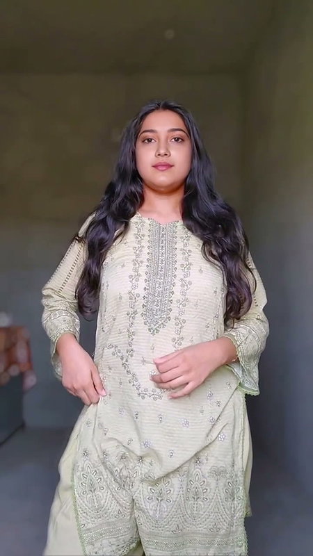 Hot Desi Girl Fuck Her Pussy and Fingering Very Horny Girl Show Nudes for BF XXX Video Mms