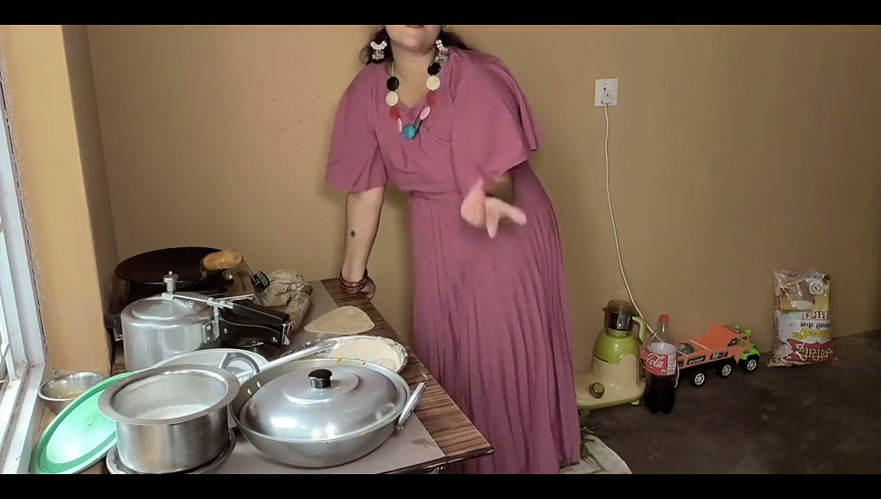 Hot Lady Sucking Dick Moaning Loudly Fuck in Kitchen Too Much Hard