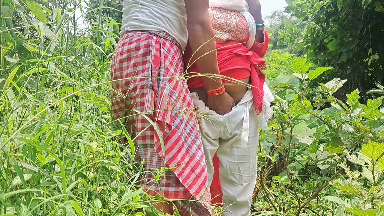 Lal Shut Madam Fucking in Forest with Fubret Student