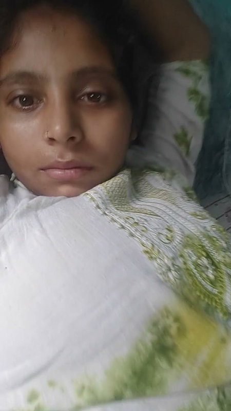 Muh Me Gira Diye or Mai Chat Gayi