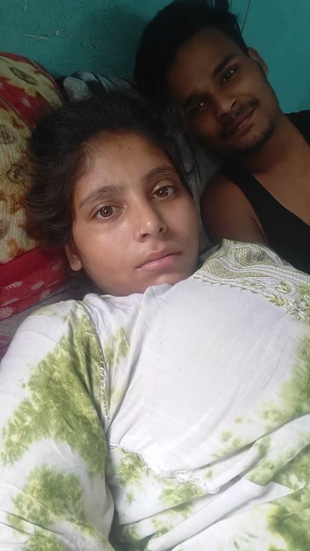 Muh Me Gira Diye or Mai Chat Gayi