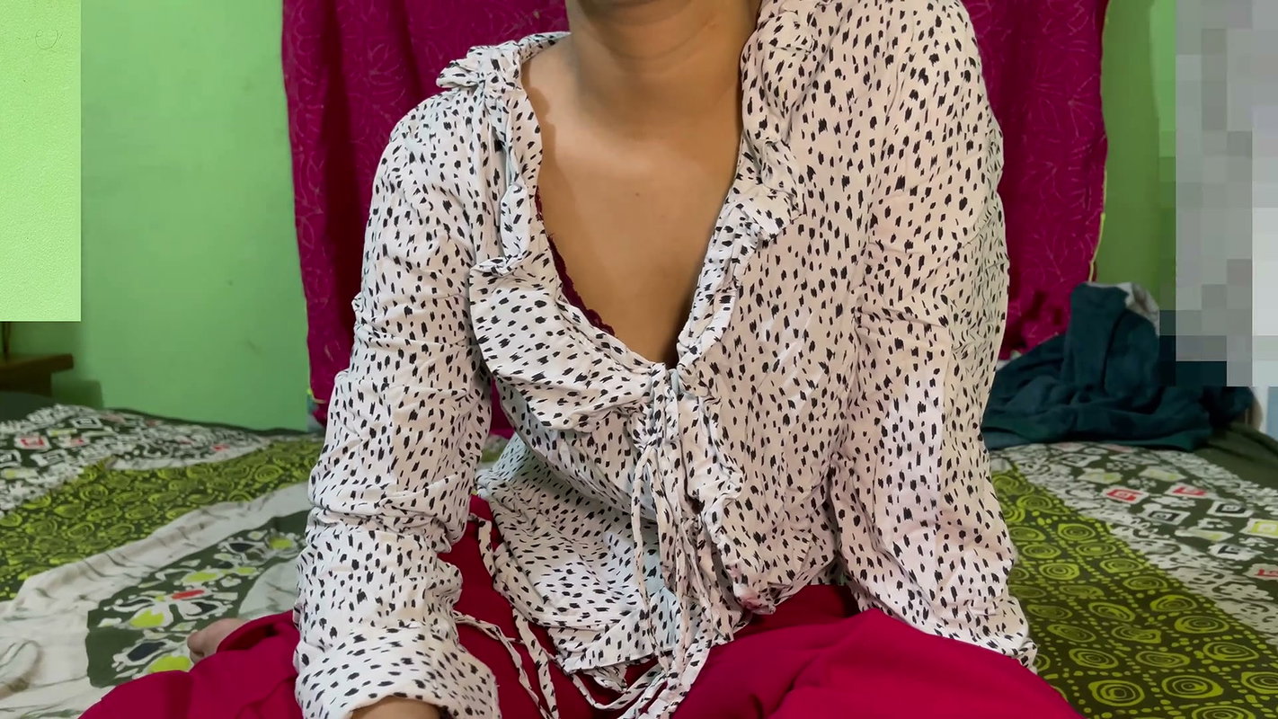 My Sexy Stepsister Looks Very Hot and Today I Want to Fuck with Her