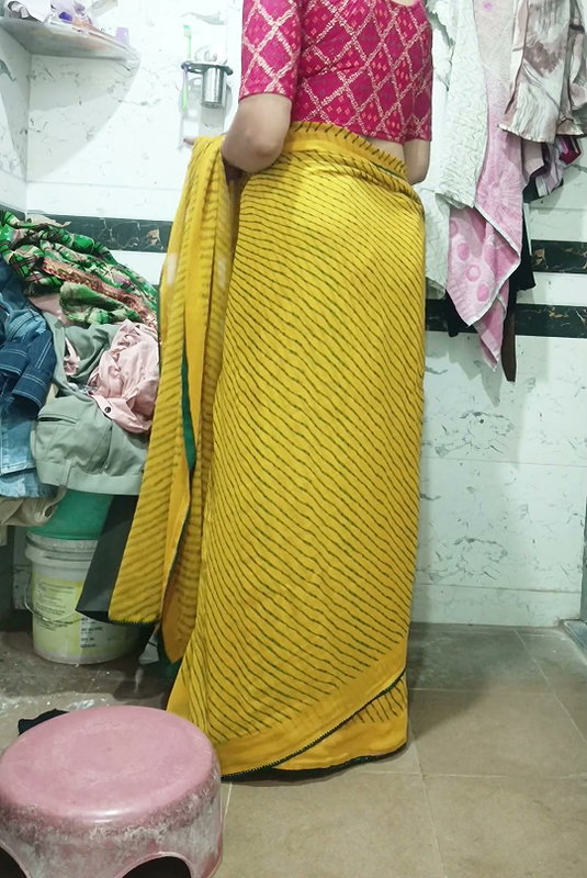Priya Bhabi Blouse Open Show