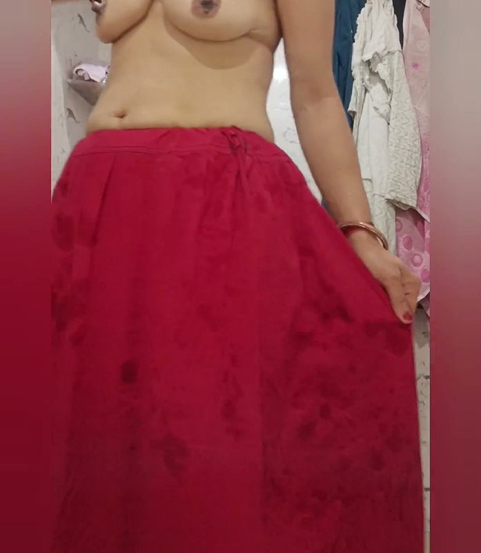 Priya Bhabi Sexy Video Shoot