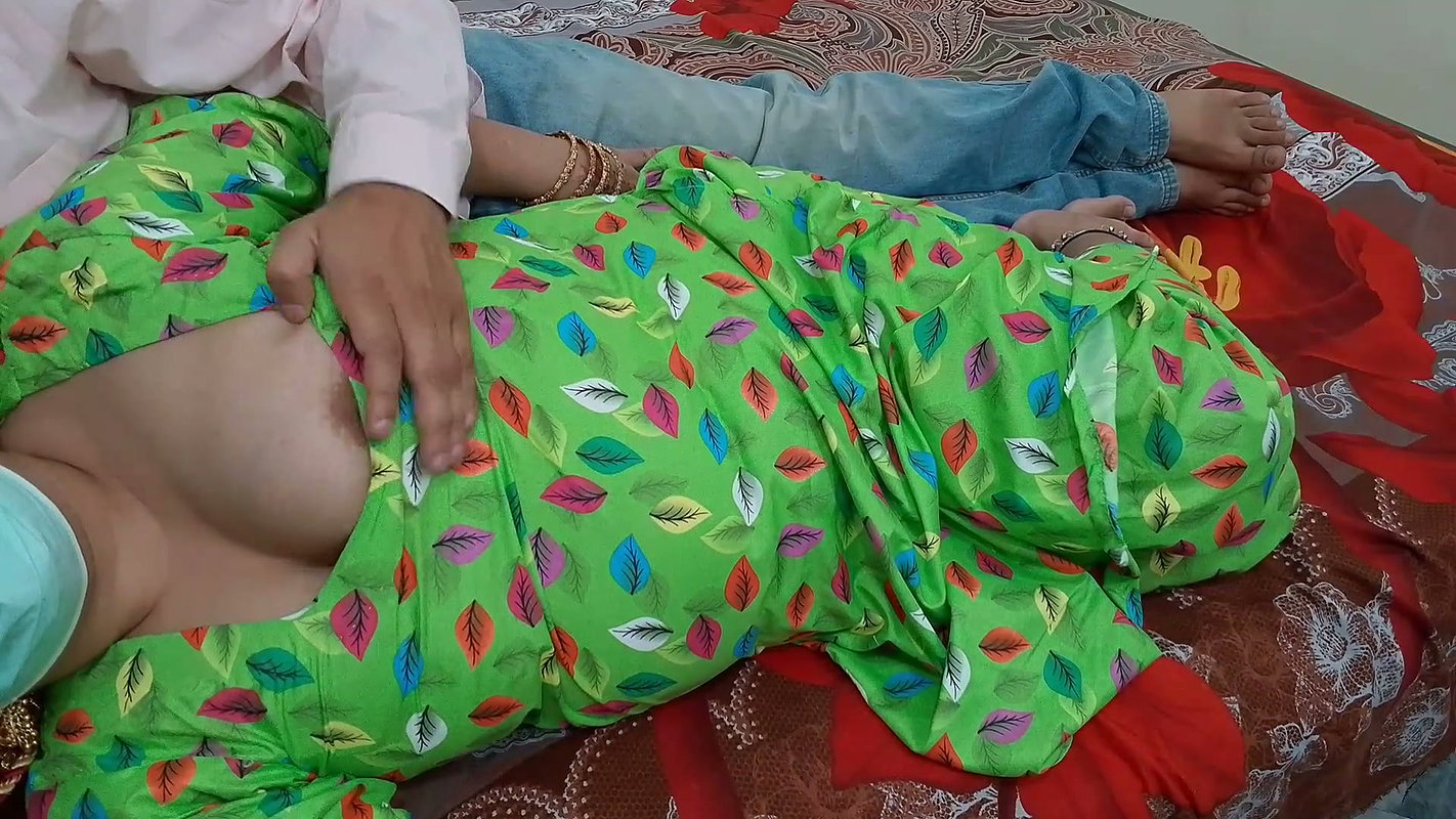 Step Stepmom Was Upset, Step Stepson Found Out – Indian Step Stepmom and Step Stepson Share Single Bed